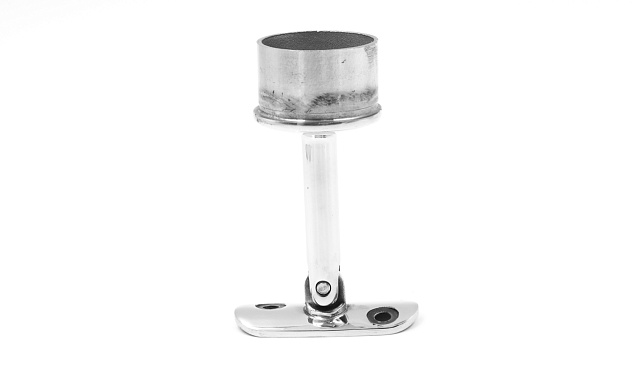 Наконечник палец на стойку Ø42.4х1.5 мм, с регулируемым ложементом под поручень Ø50.8 мм, литой, полированный, нержавеющий AISI 304 k372 5 Наконечник палец на стойку Ø42.4х1.5 мм, с регулируемым ложементом под поручень Ø50.8 мм, литой, полированный, нержавеющий AISI 304 k372 5