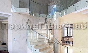 Стеклянные ограждения винтовой лестницы и баллюстрады купить в Краснодаре